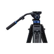 Picture of Benro S7 Dual Stage Video Tripod Kit.