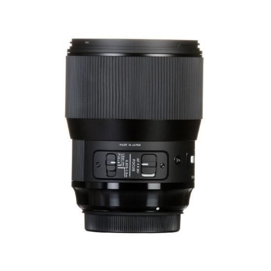 Picture of Sigma 135mm f/1.8 DG HSM Art Lens for Leica L